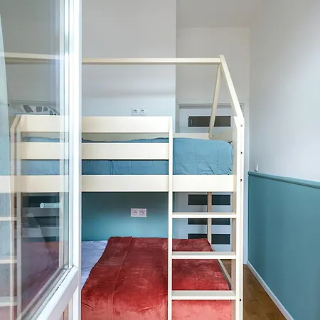 Playroom Aparthotel Krasków Eksteriør bilde