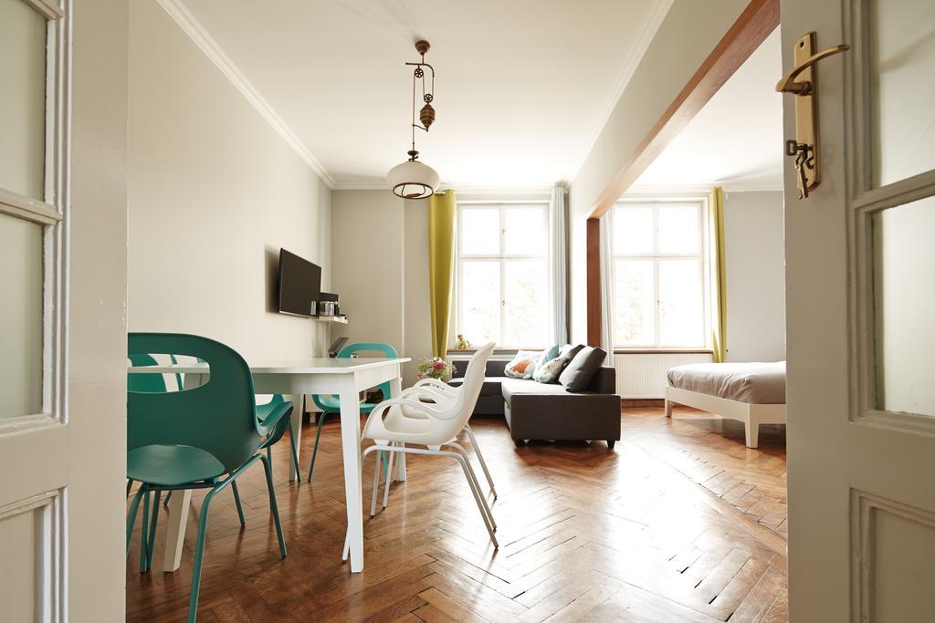Playroom Hotel apartamentowy *